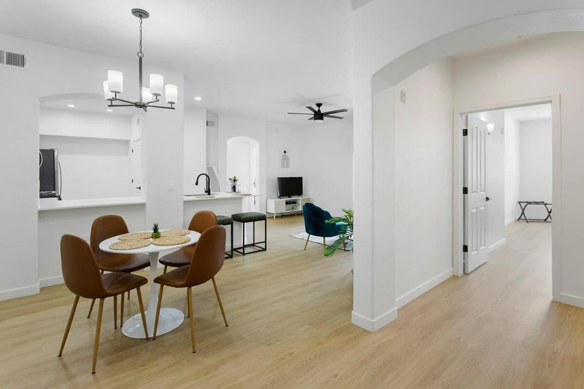 Cozysuites Glendale By The Stadium With Pool 02 Exterior foto
